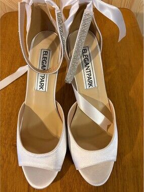 Elegant Park White Satin Heeled Sandals with Rhinestone Ankle Strap - Size 9